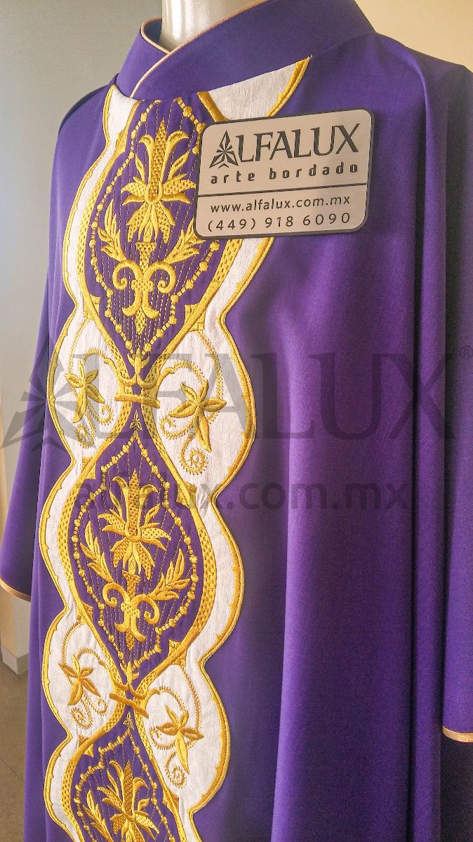 17 LUMEN Folia Morado Brocado 201